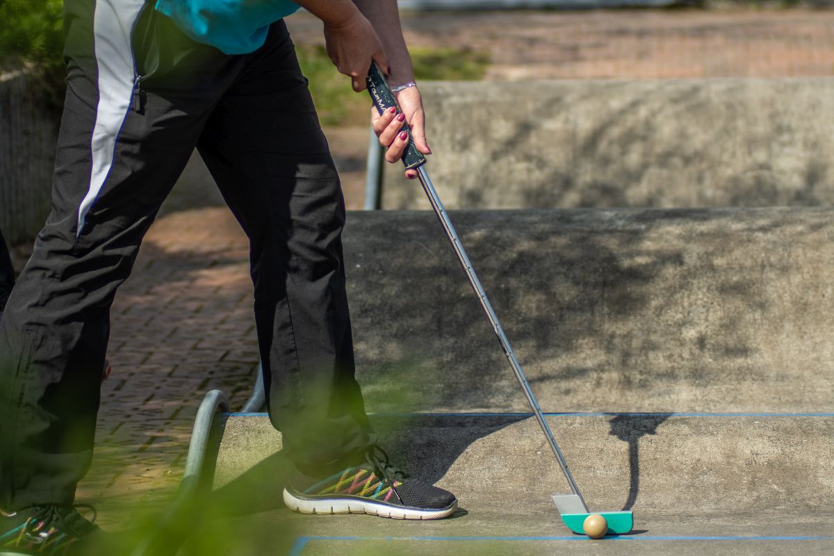 Mini WC Golf Set - Miniatur Klogolf Minigolf mit Golfschläger für Toilette  & Klo